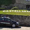 Castellabate, arrestato 40enne per furto in casa di un’anziana. A Ogliastro misura cautelare per atti persecutori
