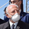 «In Campania mascherine fino a luglio», De Luca stronca sul nascere l’idea di Sileri che pensava a giugno