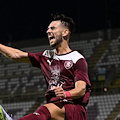 La Salernitana conquista una vittoria di rigore contro il Siracusa, ma che fatica!