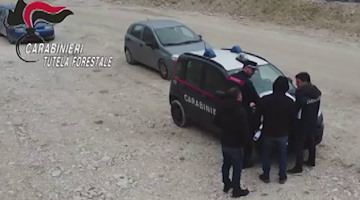 Battipaglia, cava abusiva scoperta dai Carabinieri Forestali: denunciato il responsabile