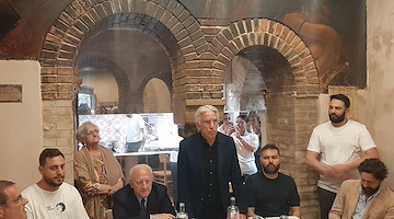 Riaperto il "Vicolo della Neve", nuova vita per lo storico ristorante e pizzeria della antica Salerno 