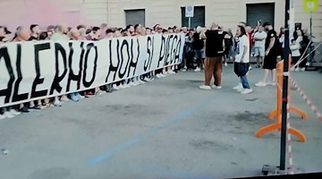 Salernitana in attesa della giustizia sportiva, gli ultras protestano in piazza contro il rinvio dei play-out