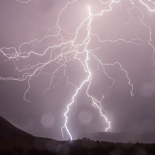 Allerta meteo Gialla in Campania: da stasera temporali e raffiche di vento 
