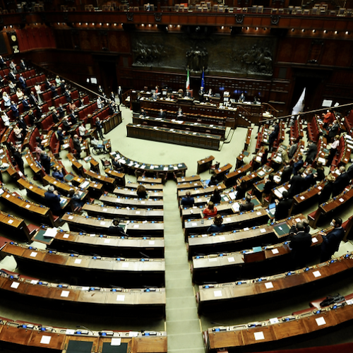 Approvato decreto green pass. Governo replica ai governatori: «Non occorre un lockdown per i non vaccinati»