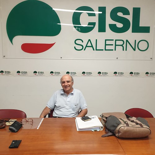 Aumentano le tariffe dei servizi di refezione e trasporto scolastico a Salerno: l'Adiconsum Cisl provinciale boccia la decisione del Comune