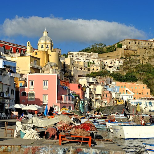 Campania, al via immunizzazione isole: Procida sarà la prima isola italiana covid free