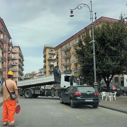 Disagi e traffico a Salerno: la denuncia di Oltre sulle opere di Via Trento