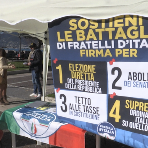 Fratelli d'Italia in 18 piazze di Salerno per sostenere le proposte di legge di Giorgia Meloni