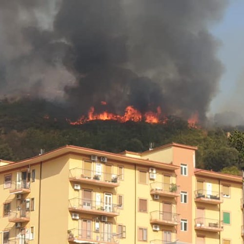 Incendi, il Comune di Sarno chiede lo stato di emergenza