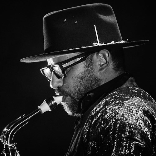 Jimmy Sax arriva alla Clouds Arena Templi di Paestum: 12 agosto il concerto con The Symphonic Dance Orchestra