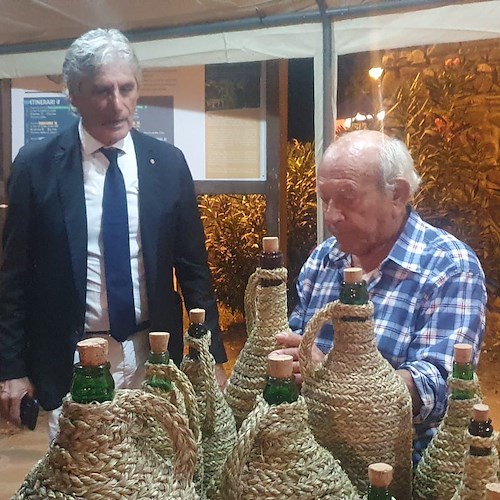 La Cna Salerno celebra Nicola Ferrarese, speciale premio per il 91enne e maestro cestaio di Pollica 