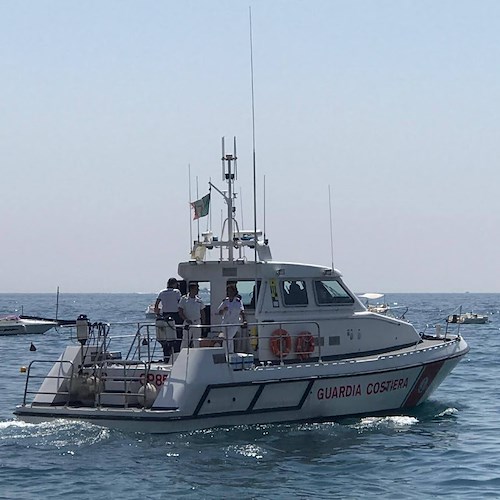 Malore su nave da crociera a Salerno, turista soccorso dalla Guardia Costiera