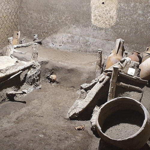 Pompei, dalla villa Civita Giuliana riemerge intatta la stanza degli schiavi