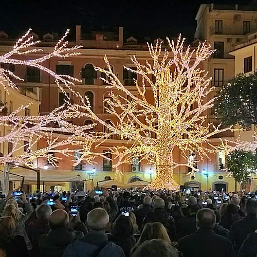 Salerno, 2 dicembre al via "Luci d'Artista": luminarie accese fino a gennaio 