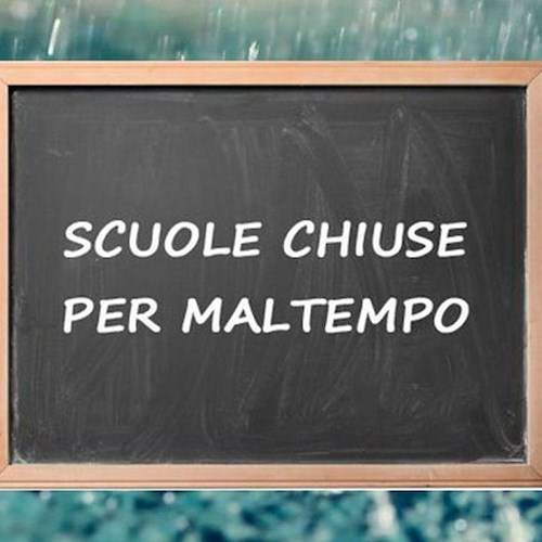 Salerno, domani scuole chiuse per allerta meteo Arancione 