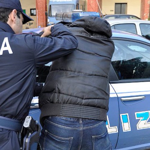 Salerno: in possesso di eroina e cocaina, arrestato pusher pregiudicato 