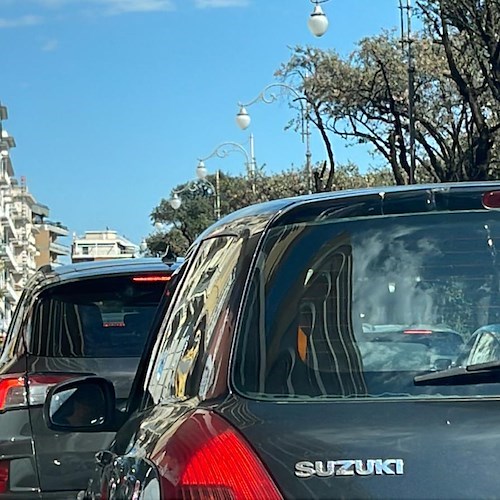 Salerno paralizzata per il Giro del Mediterraneo in rosa