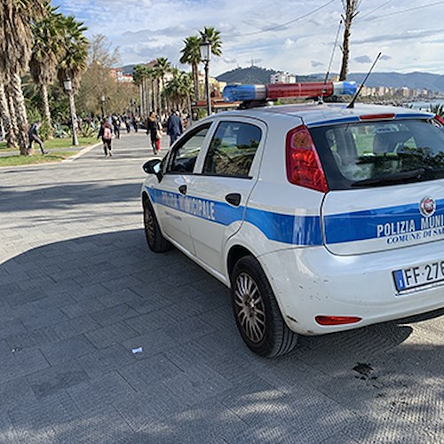 Salerno, Pessolano: «Basta auto sul Lungomare! Bici a pedalata assistita per la Polizia Municipale»