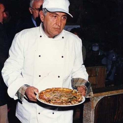 Salerno piange Carmine Donadio, per tutti "Carminuccio". Addio allo storico pizzaiolo di Mariconda 