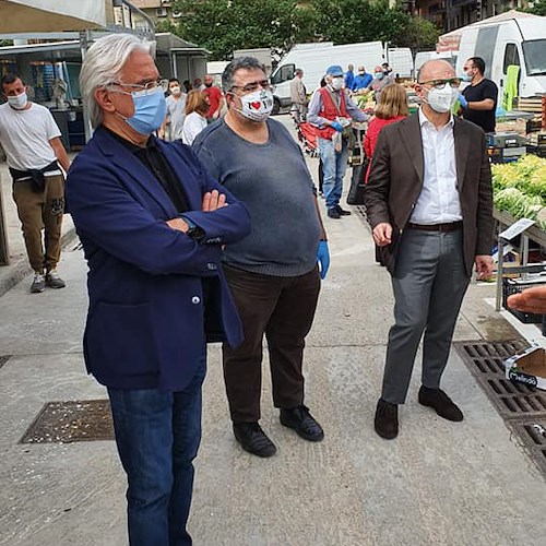 Salerno, sindaco Napoli e assessore Loffredo in visita ai mercati cittadini