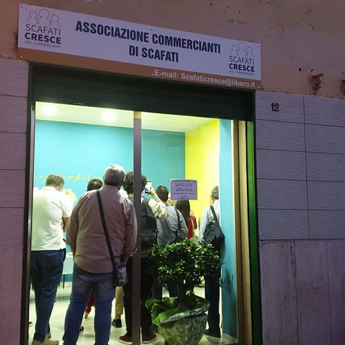 “Scafati Cresce”, inaugurata sede associazione commercianti. D’Aragona: «Dal centro per arrivare alle periferie»