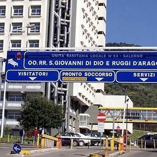 Situazione sotto controllo all' ospedale Ruggi di Salerno: il medico contagiato non e' no vax