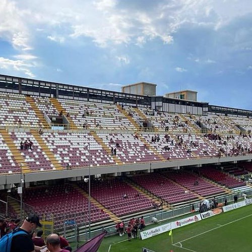 Stadio Arechi, allontanati e sanzionati nove parcheggiatori abusivi durante la partita Salernitana-Sampdoria