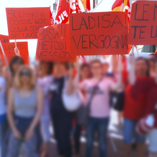Stipendi al minimo, protestano i lavoratori della caserma di Persano. Rispoli (Fiadel): «Prefetto intervenga o sarà sciopero»