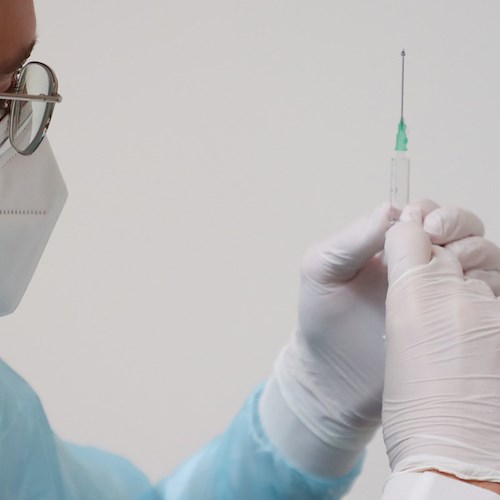 Vaccini, a Pontecagnano presunte liste riservisti: Sindaco fa chiarezza