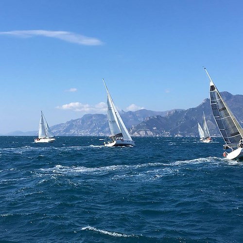 Vela: Lega Navale Italiana di Salerno protagonista al 41° Campionato Invernale d’Altura del Golfo di Salerno