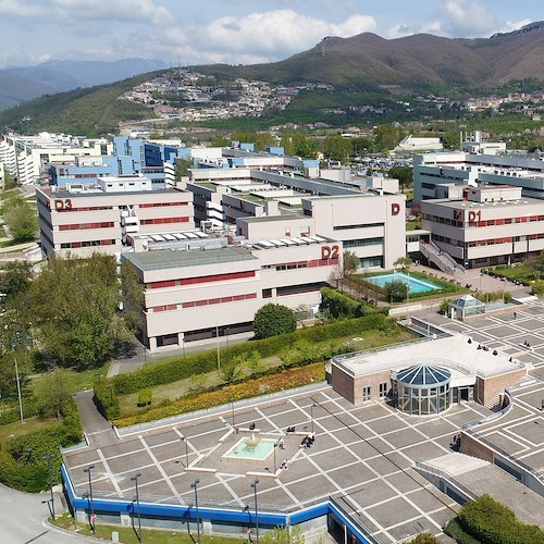 Violenta rissa tra studenti all'Università di Salerno, 24enne in ospedale 