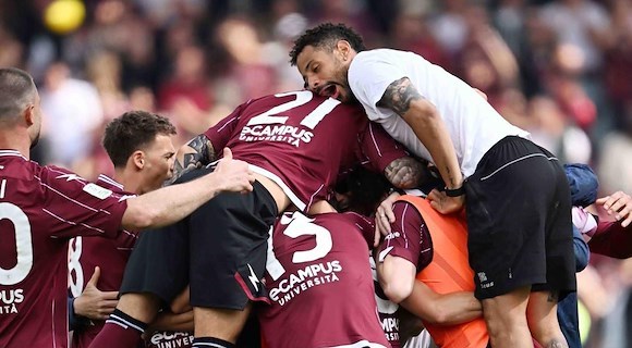 La Salernitana concede il bis e batte anche il Cosenza: ora la salvezza è più vicina