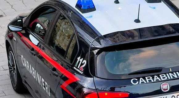 Sarno, maltratta la compagna: 51enne allontanato da casa e sottoposto a braccialetto elettronico