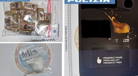 Un chilo e mezzo di droga nascosto in una scatola di caffè, arrestato spacciatore a Salerno